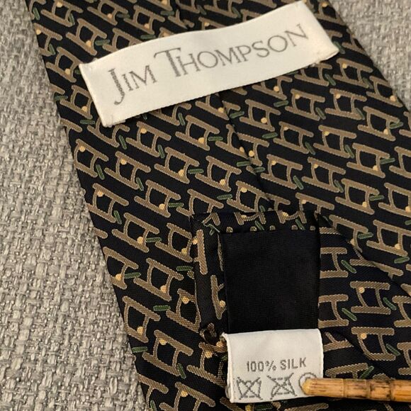 JIM THOMPSON Tie 100% Silk Rare Abstract pattern 55” Made in Thailand - Picture 4 of 7